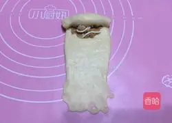 Illustration of how to make meat floss bread 12