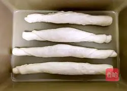 Illustration of how to make corn cheese salty bread 8