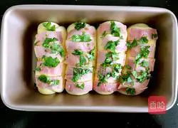 Cheese Bacon Bread Recipe Illustration 7