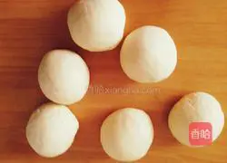 Illustration of how to make ham bread 3