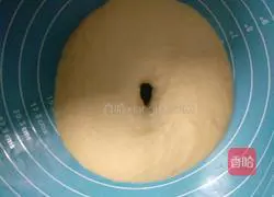 Illustration of how to make small bread 8