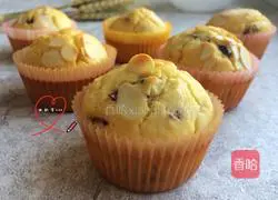 Vanilla Cranberry Muffin (Traditional Method) Recipe Illustration 15
