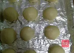 Illustration of how to make buns 11