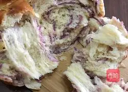 Illustration of how to make purple potato hand-shredded bread 24