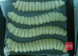 Caterpillar bread recipe 9