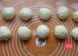 Illustration of how to make light cream Totoro Squeeze Bread 5