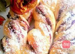 Illustration of how to make crispy purple sweet potato bread 13