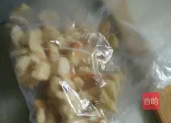 Illustration of making homemade bread crumbs 7 