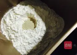 Illustration of how to make meat floss and condensed milk salty bread (dairy-free and sugar-free version) 2