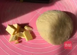 Illustration of how to make thick coconut bread 1