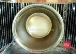 Illustration of how to make strawberry jam buns 7