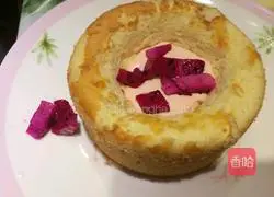 Illustration of how to make dragon fruit burst cake (four inches) 4