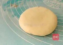 Illustration of how to make bean paste bagels 7