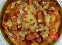 Illustration of how to make bacon cheese hand-pulled bread 17