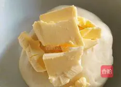 Illustration of how to make meat floss bread 4