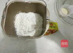 Illustrations on how to color homemade bread beautifully 3