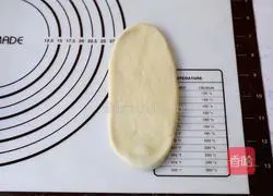 Illustration of how to make bean paste bread rolls 9