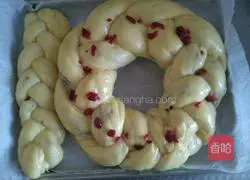 Corn Oil Wreath Bread Recipe Illustration 14