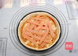 Illustration of how to make ham pizza 6