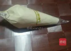 Illustration of how to make light butter bread 10