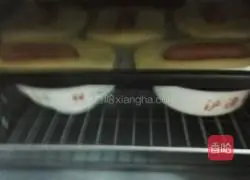 Cheese Crispy Sausage Bread Recipe Illustration 5