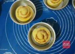 Illustration of how to make meat floss and ham rolls 15