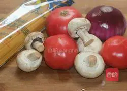 Tomato and mushroom pasta Illustration of how to do it 1