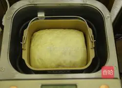 Illustration of how to make two-color toast bread 13