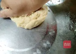 Illustration of how to make money buns 5