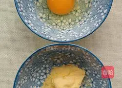 Illustration of how to make egg fried bread 2