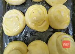 Coconut Soft Bread Recipe Illustration 11