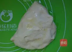 Illustration of how to make whirlwind bread 6