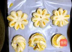 Coconut Bread Recipe Illustration 3