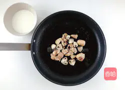 Illustration of how to cook chicken braised in Lyon white wine 5