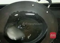 Illustration of how to make sweet and sour pork ribs (braised pork ribs) 3