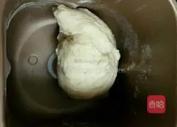 Illustration of how to make scallion ham and cheese bread 2