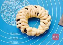 Honey bean wreath bread recipe 11