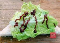 Illustration of how to make bacon omelette sandwich 15