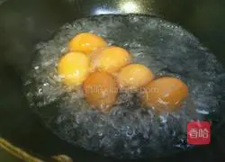 Illustration of how to make money eggs 1