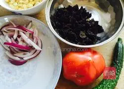 Illustration of how to make healthy vegetable pizza in a pan 2