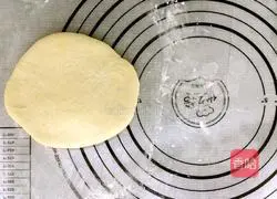 Illustration of how to make bean paste bread rolls 7