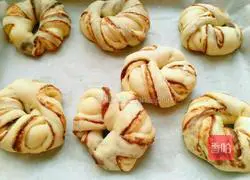 Illustration of how to make bean paste bagels 14