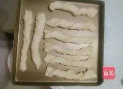 Illustration of how to make coconut bread sticks 10