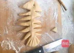 Fish bone bread Illustration of how to do it 13