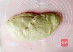 Illustration of making bean paste bread 3