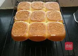 Illustration of how to make sweet buns 16