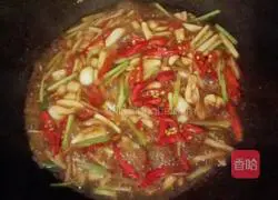 Illustration of how to make spicy razor clams 5