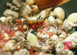 Illustration of how to make delicious beer duck 8