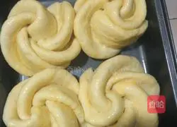 Illustration of how to make colorful bread 7