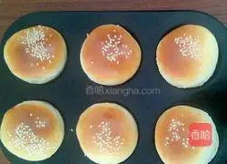 Illustration of how to make buns 11